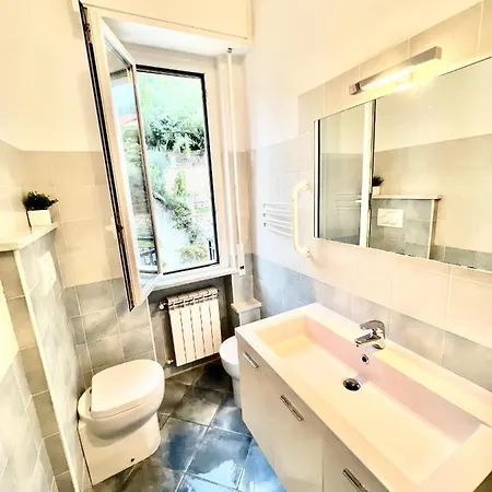 A 5 Minuti Dal Mare - Dolphin Beach House Spotorno Extérieur photo