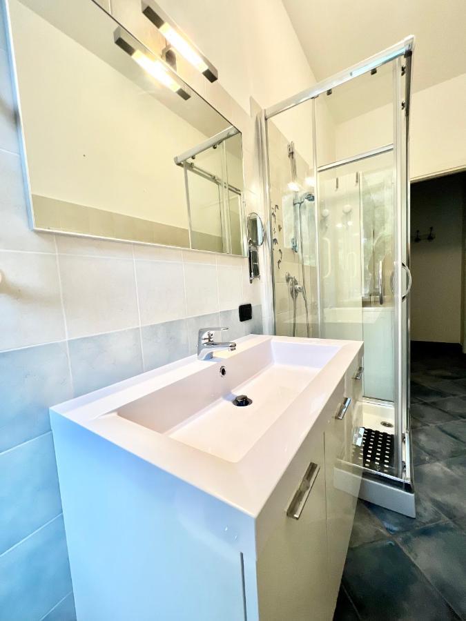 Apartment A 5 Minuti Dal Mare - Dolphin House Spotorno